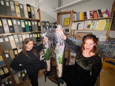 Voittajat poseeraavat