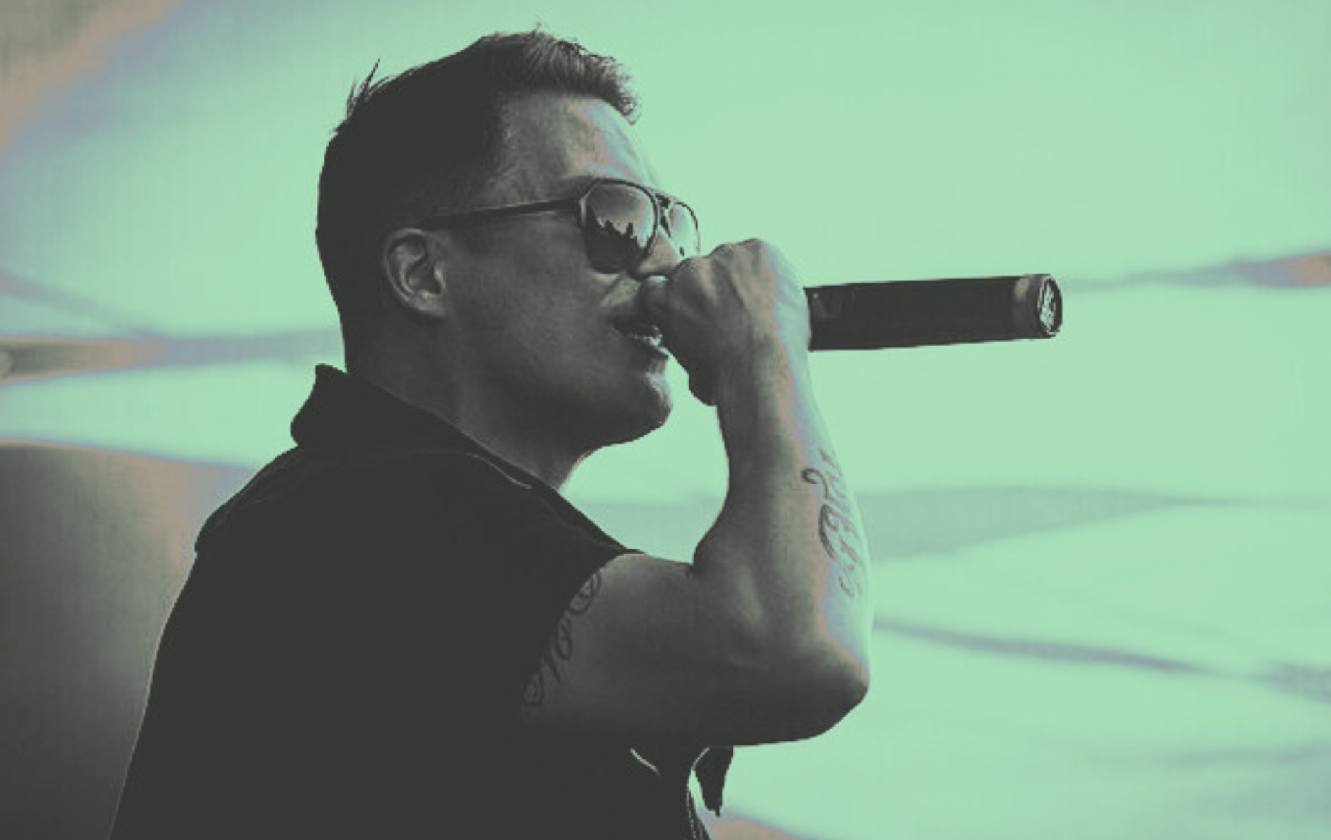 cheek esiintymässä Raakuna Rock-festivaalilla